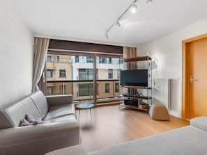 Apartment | Living area - Apartment With Nice Sea-views (Blankenberge)