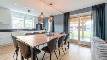 House | Dining