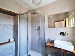 House | Bathroom - Belvilla by OYO Casa La Tosca (Pescia)