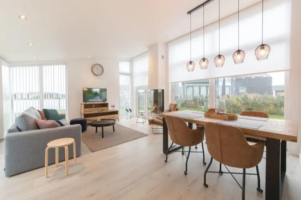 House | Dining