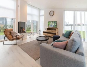 Living room - House in Zeeland by the Lake (Wemeldinge)