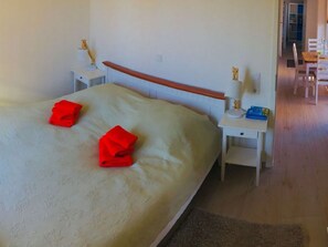 ハウス | 2 室のベッドルーム、客室ごとに異なるインテリア、アイロン / アイロン台