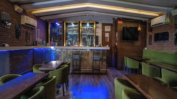 Bar (en la propiedad)
