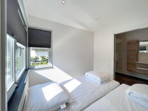 House | 3 bedrooms, individually furnished, bed sheets - Modern Villa With Terrace and Garden in Dirkshorn (Dirkshorn)