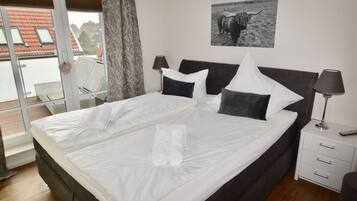 House | 3 bedrooms, individually furnished, iron/ironing board