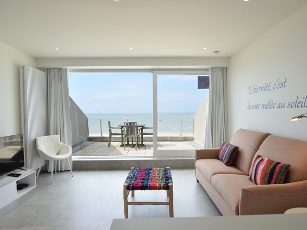 Apartment | Living area - Studio in De Haan With Sea View (De Haan)