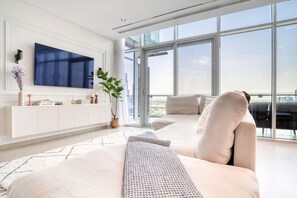 TV - Luxe and Modern Duplex in DIFC (Dubai)