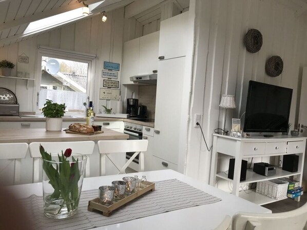 Hus | Eget kök | Ugn, vattenkokare och brödrost