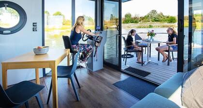 Nice Houseboat in Kinrooi for Rent