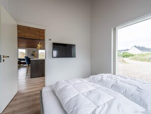 Room - 10 Person Holiday Home in Henne (Henne)