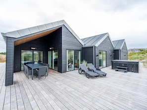 Exterior - 10 Person Holiday Home in Henne (Henne)