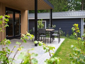 Chalet | Dining - House With Dishwasher, in Nature Reserve (Rhenen)