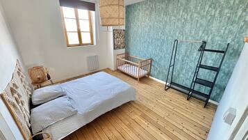 3 sovrum, gratis wi-fi och sÀngklÀder