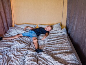 Tent | 3 bedrooms, individually furnished, bed sheets