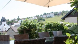 Unclassified image, 5 of 32, button - Eifel Farmhouse Comfortable Holiday Residence (Plütscheid)