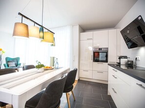 House | Private kitchen - Highest Comfortable Holiday Residence (Friedrichshafen)