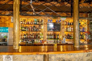 Bar (en la propiedad)