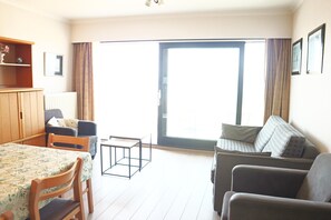 Apartment | Living room