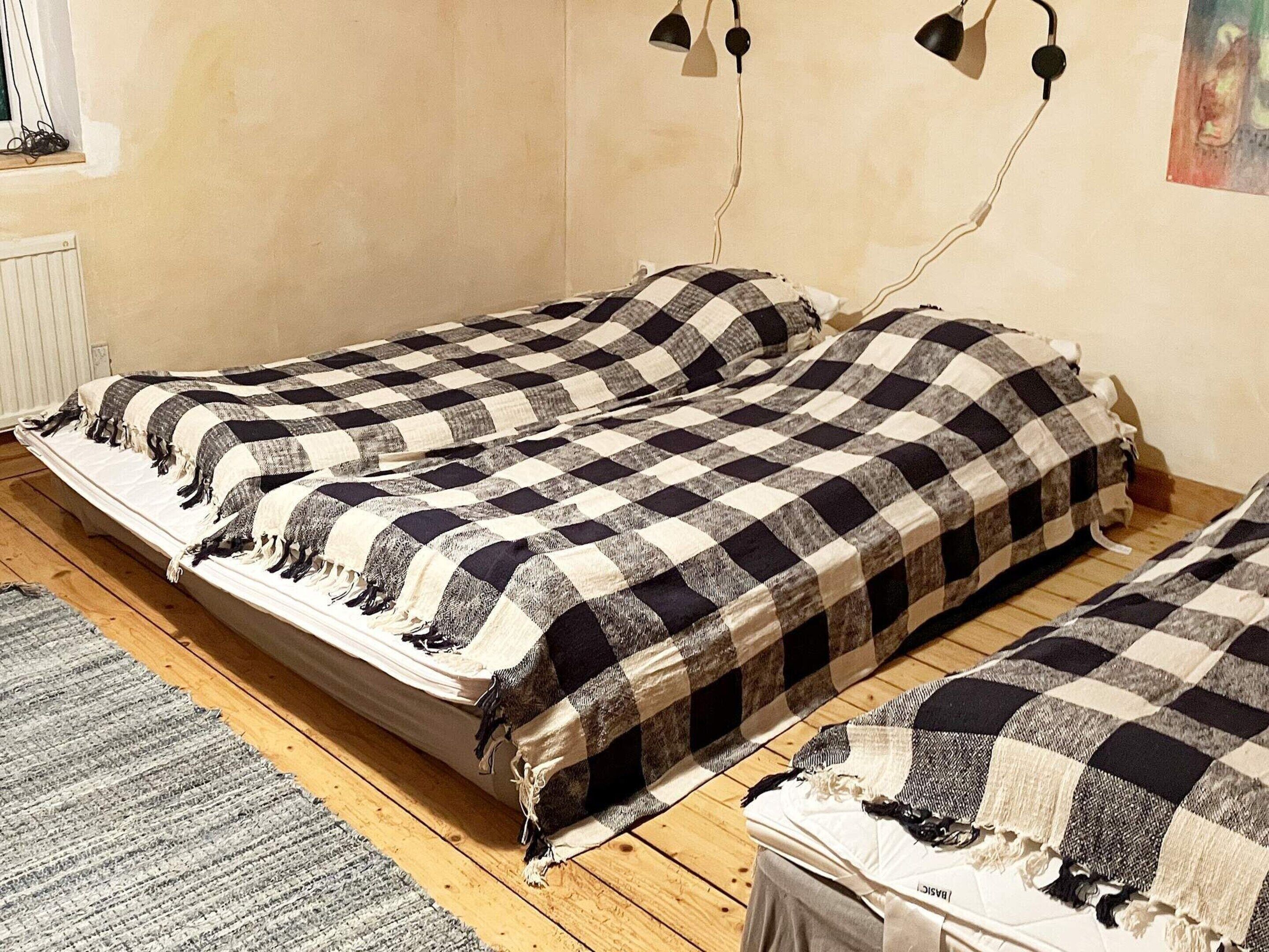 Rumah | 6 kamar tidur dan dilengkapi dengan perabotan berbeda-beda