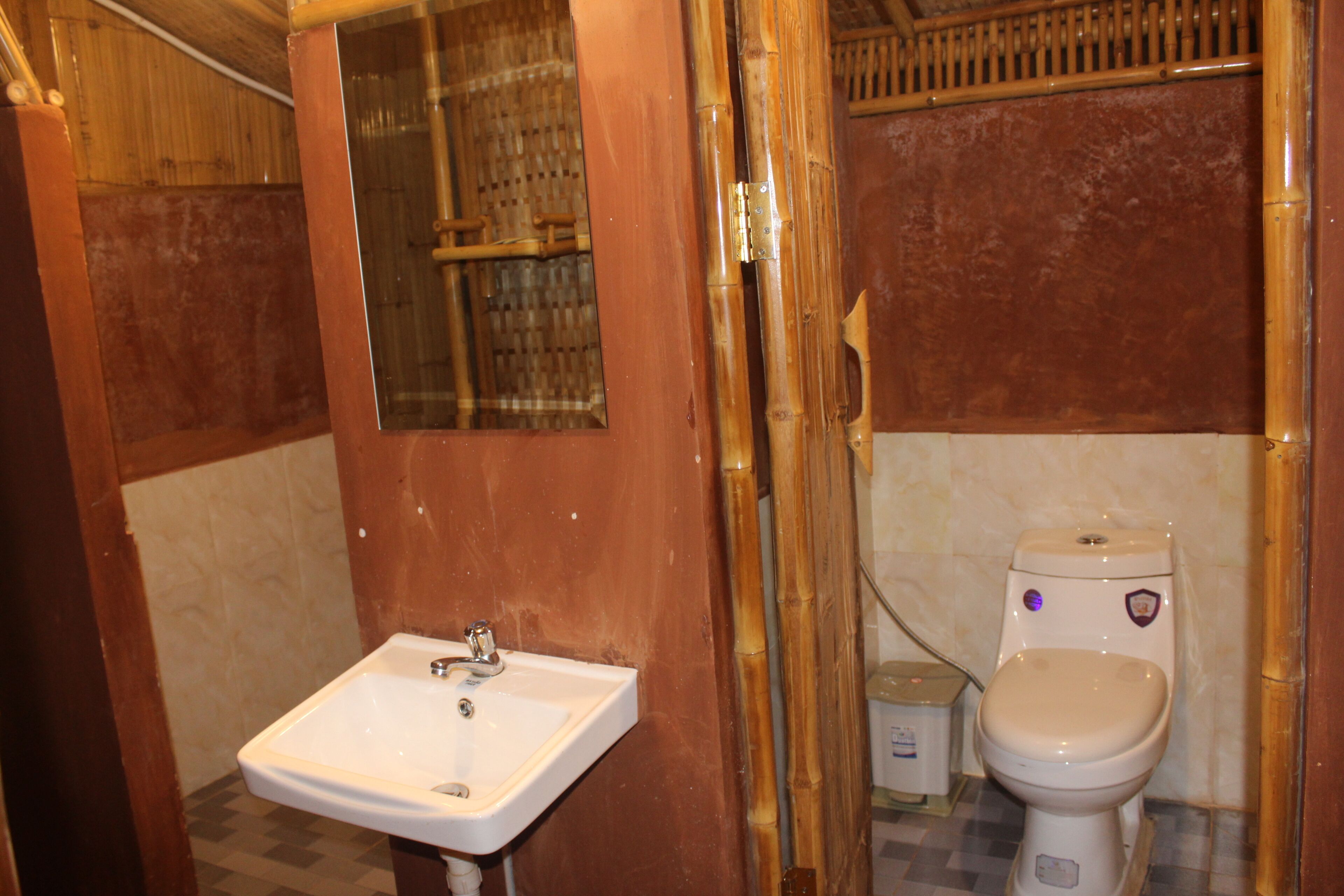 Free toiletries, hair dryer