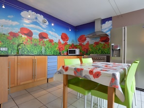 Villa | Dining - Sourbrodt Villa With Pool (Waimes)