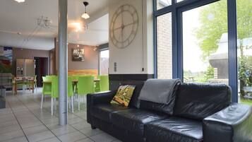 Villa | Living room | DVD player