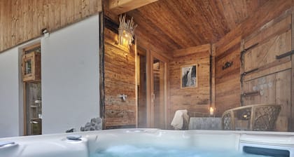 Felsenhutte Modern Retreat