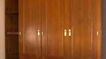 4 chambres, draps fournis