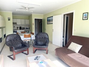 Living room - Apartment in Nieuwpoort With sea Views (Nieuwpoort)