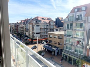 Apartment | Balcony - Apartment in Nieuwpoort With sea Views (Nieuwpoort)