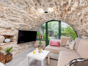 Apartment | Living area - Stylishly Decorated Apartment With Private Terrace (Punat)