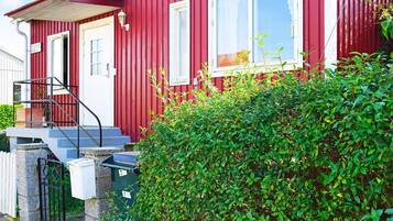 House | Exterior detail