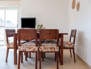 Apartment | Dining