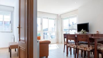 Apartment | Dining