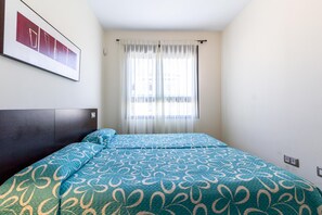 1 habitación, tabla de planchar con plancha y wifi gratis