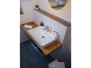 Apartment | Badezimmer