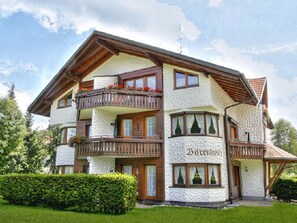 Exterior - Barenhusli No. 2 Comfortable Holiday Residence (Titisee-Neustadt)
