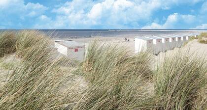 Seaside Charm & Privacy