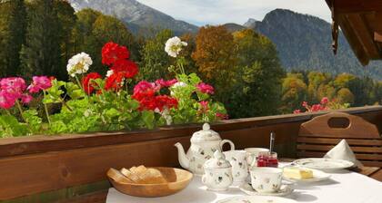 Malerhausl Modern Retreat