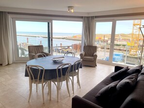 Apartment | Living room - Apartment in Nieuwpoort With Sea Views (Nieuwpoort)