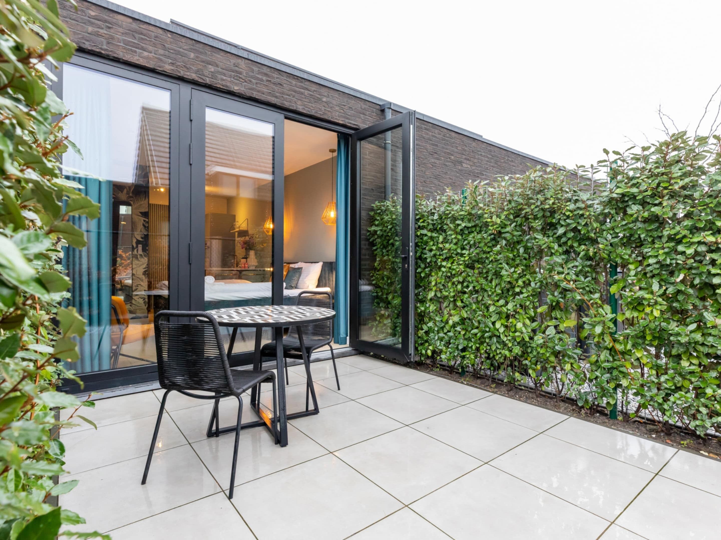 บ้านพัก | สวน