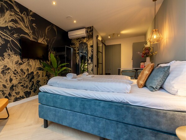 House | 1 bedroom, bed sheets