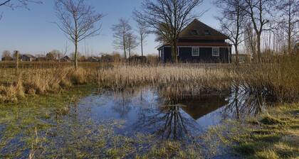 Villa in Wieringer Park With Garden