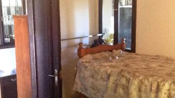 House | 3 bedrooms, bed sheets