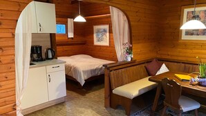 บ้านพัก | 2 ห้องนอน, ตกแต่งพิเศษโดยเฉพาะ, ผ้าปูที่นอน