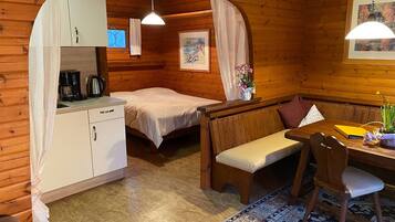 Ferienhaus | 2 Schlafzimmer, individuell eingerichtet, Bettwäsche