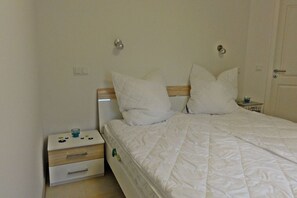 2 bedrooms, free WiFi - Sea view - tower apartment A 4.04 (Baabe-Rügen)