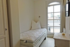 2 bedrooms, Internet