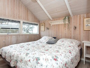 House - 6 Person Holiday Home in Ebeltoft (Ebeltoft)