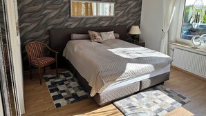 3 bedrooms, desk, iron/ironing board, WiFi (free) - Ferienhaus mit Blick in die Weite Wiesenlandschaft 5 Min.vom Natursee Entfernt (Hage)